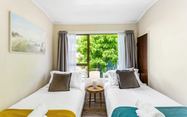 Family Retreat close to City - Netflix