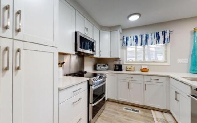 Huntington 7645 by RedAwning