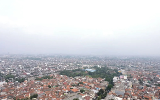 Spacious Combined Studio At Mekarwangi Square Cibaduyut Apartment