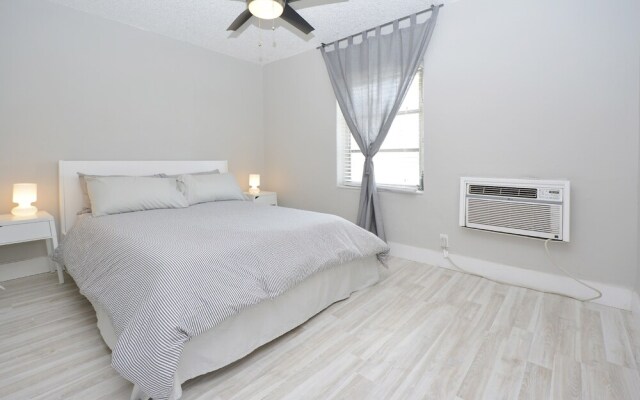 Hallandale Beach Resort Apartment