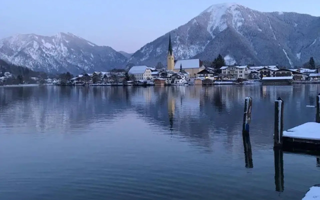 Traumhaftes Ferienhaus direkt am Tegernsee