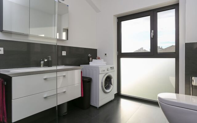 Plush Villa in Trogir With Sauna & Whirlpool