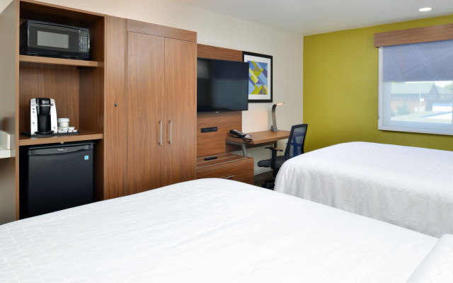 Holiday Inn Express Santa Rosa North by IHG