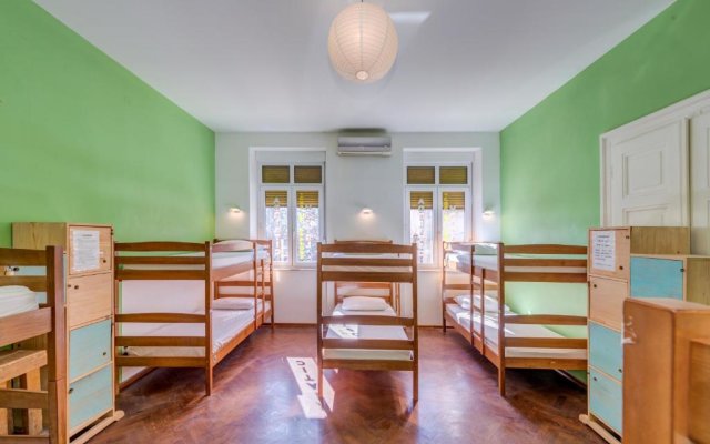 Adriatic Hostel - Youth Only