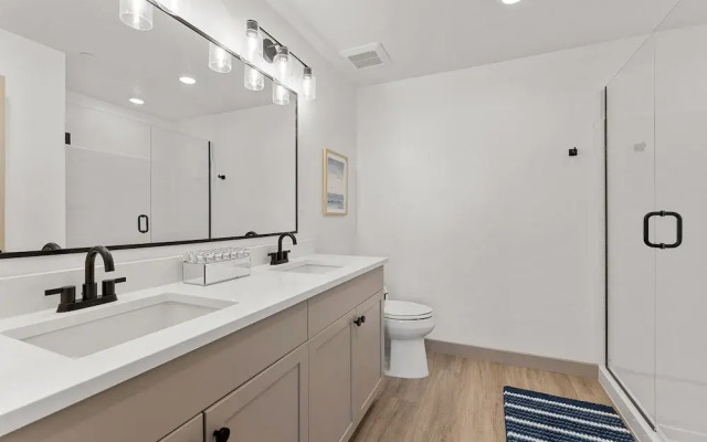 Sweet Retreat 3 Bedroom Condo