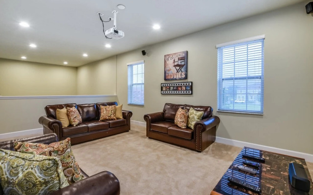 Broad Oak Villa Solterra 3