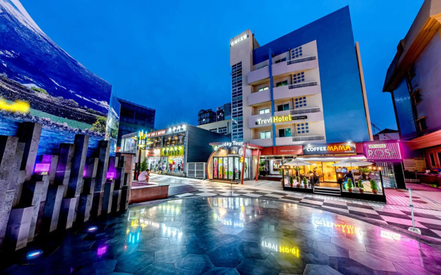 Trevi Hotel