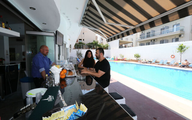  Porto Plazza ex Dimitrion Central Hotel