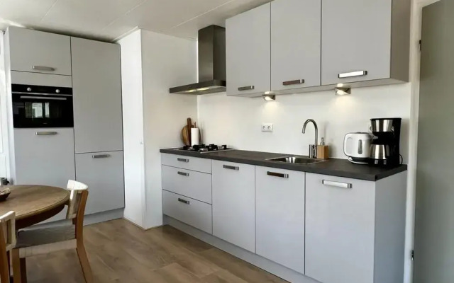 Bungalow in Park With Fenced Garden