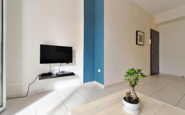 Courtyard Apt - Central Athens