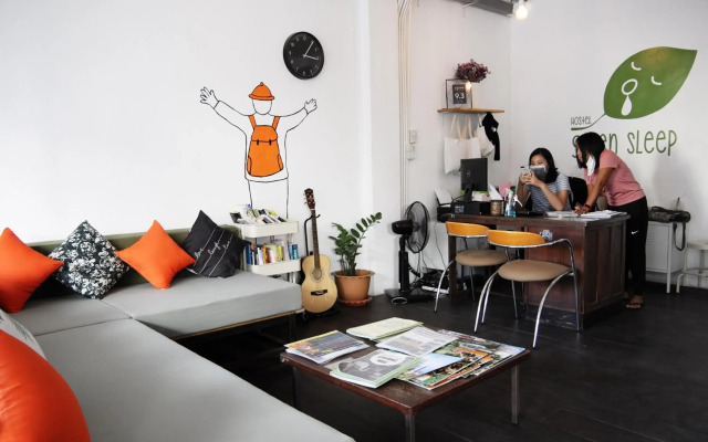 Green Sleep Hostel