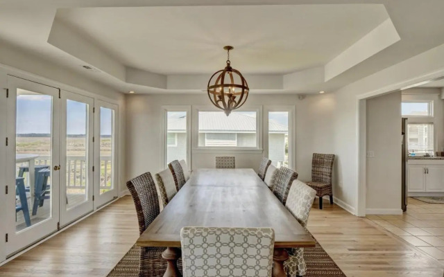 Sea Tranquility by Sea Scape Properties