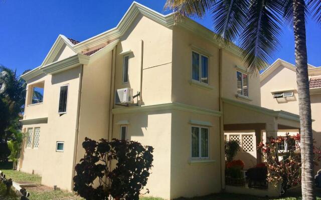 Le Palmier - 4 bedrooms BeachFront villa - Gated Complex