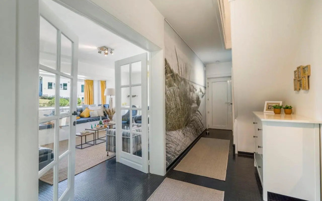 Villa Gamoni - spacious holiday home with garden