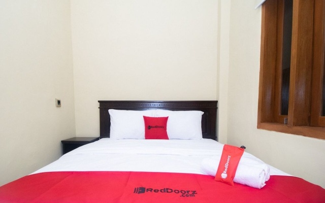 RedDoorz Syariah near UNTAG Banyuwangi 2 – Guest Rooms – Banyuwangi