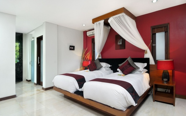 Luxury 3 Bed Villa With Private Pool Close to Echo Beach – Guest Rooms – Pererenan