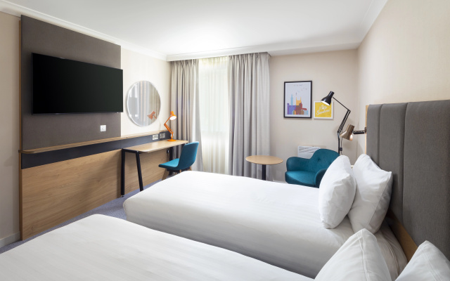Holiday Inn Reading South M4 Jct11 by IHG