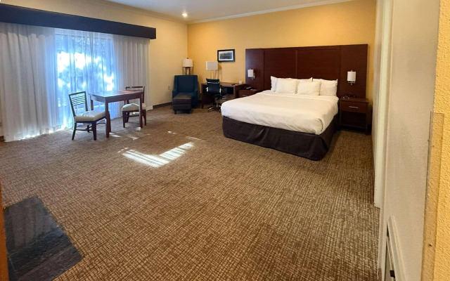 Comfort Inn Monterey Peninsula Airport