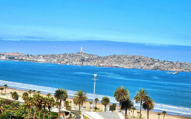 Dpto 2D 2B con espectacular terraza vista al mar.