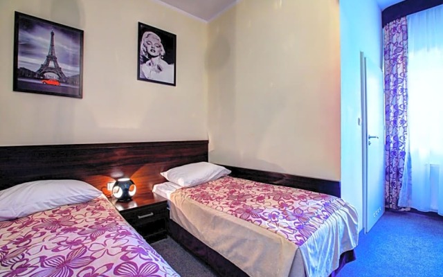 Hostel Evotel