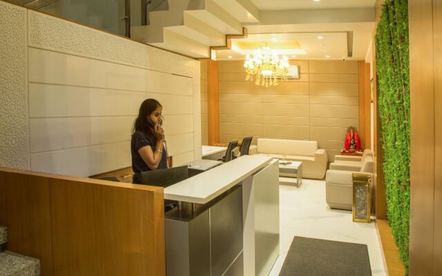 Hotel Reva Regency