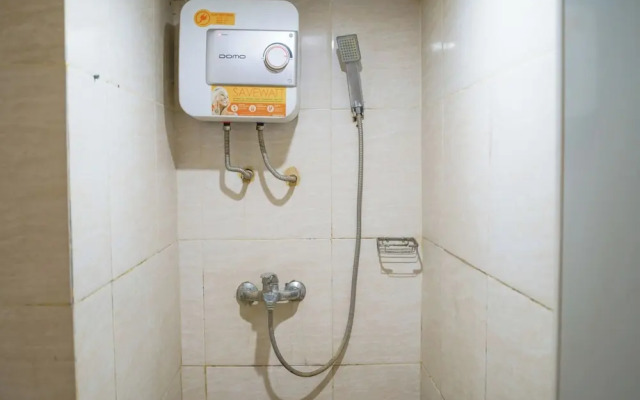 OYO 94052 Apartement Gateway Cicadas by Guling Property