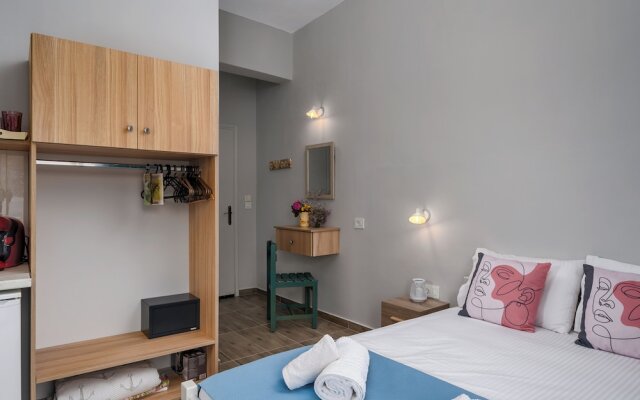 Laconia Domus - Plytra