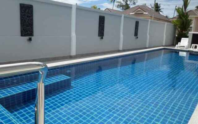 Siam Court Luxury 4 Bedroom Pool Villa Bang Sare