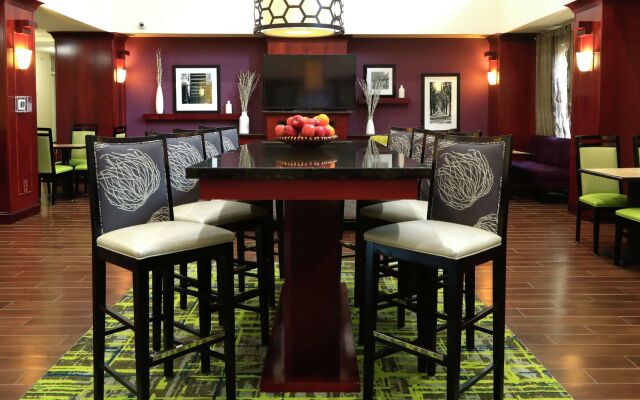 Hampton Inn & Suites Lamar