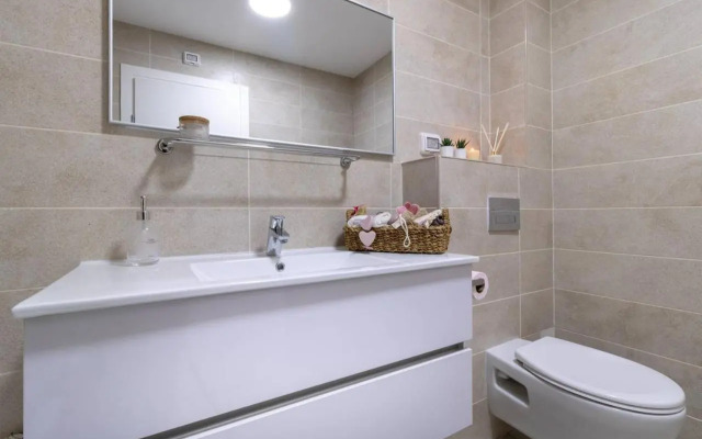 Central and luxurious 1 bdr