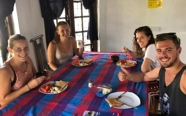 Trip 'N' Chill Hostels Colombo Airport