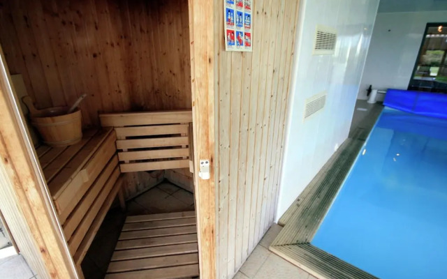 Scenic Villa in Moelan sur mer With Sauna