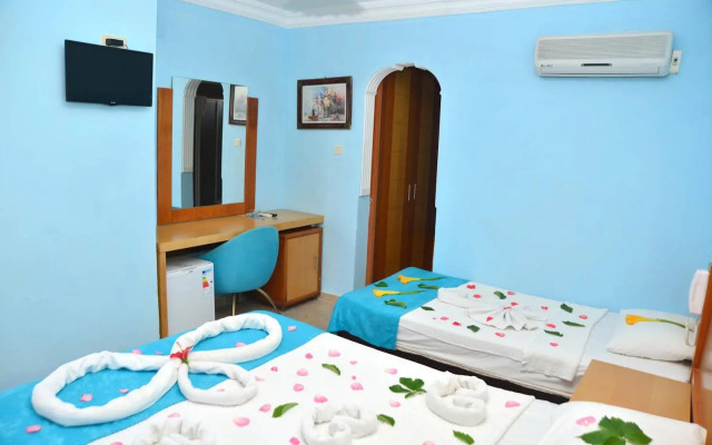 Side Temple Hotel