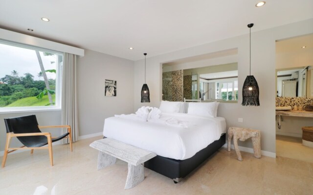 Limitless Jungle Villas Complex, 5 BR, Ubud With Staff