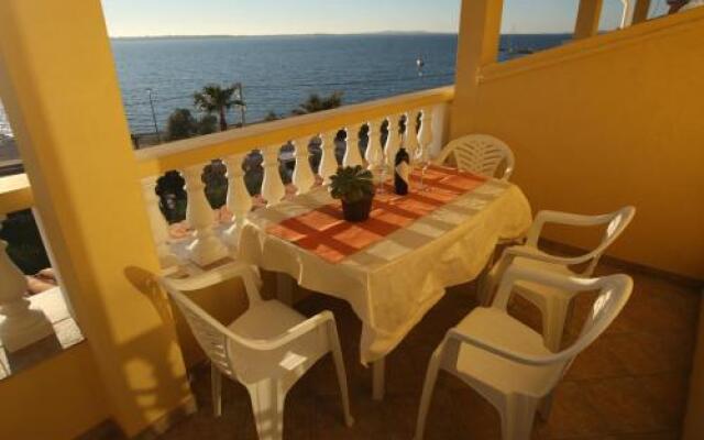 Sea View Apartments Nina