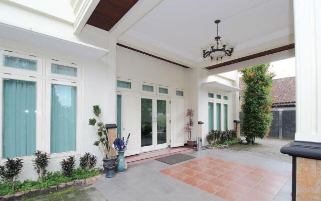 Airy Sleman Kaliurang KM 8.5 Damai Pusung Dua Yogyakarta