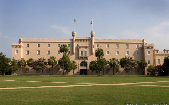 Embassy Suites by Hilton Charleston Historic District