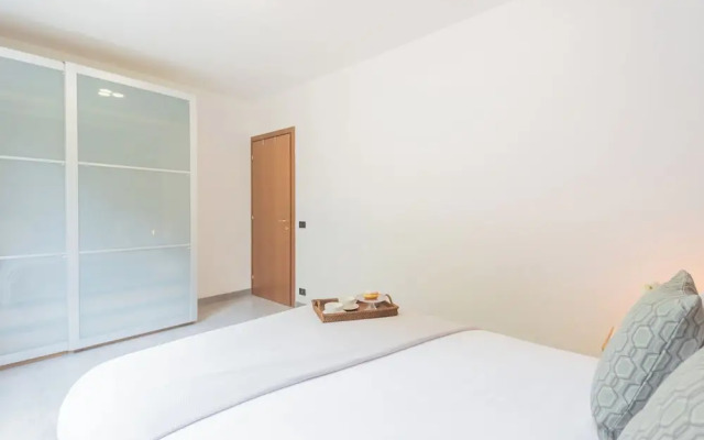 Harmony on the Lake by Rent all Como