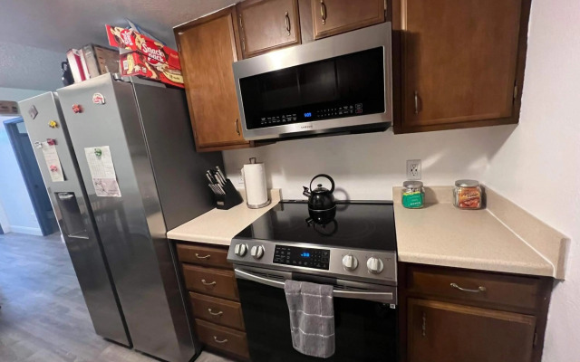 Rustic Girdwood Condo