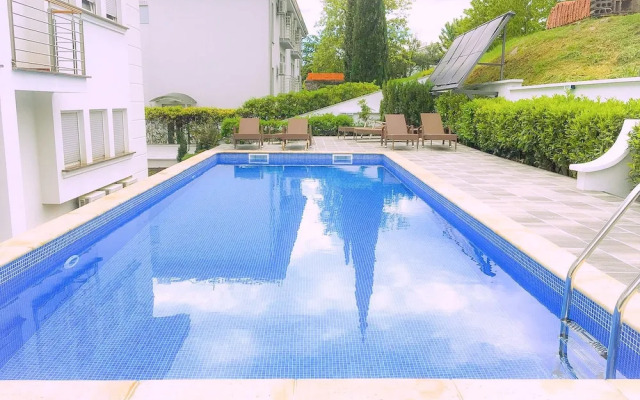 New Luxury Apartments