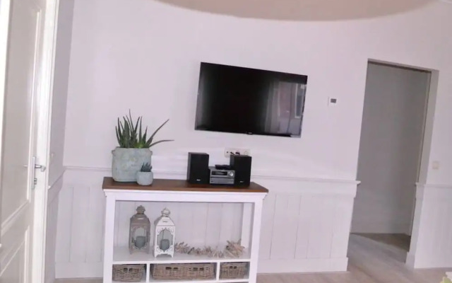 Zeeschelp Comfortable Holiday Residence