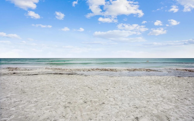 Pelican Pointe 5B