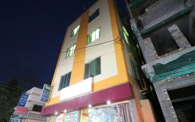 OYO 31004 Sadhna Inn