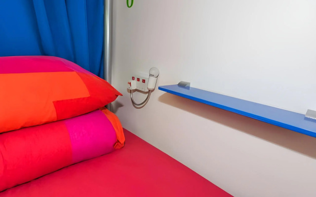 Check Inn HK - Hostel