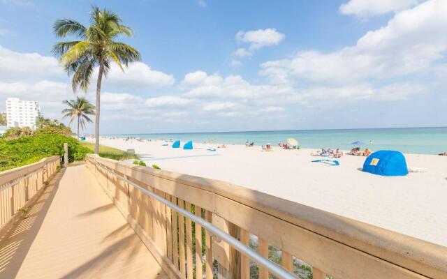 786 Partial Ocean Hollywood Beach