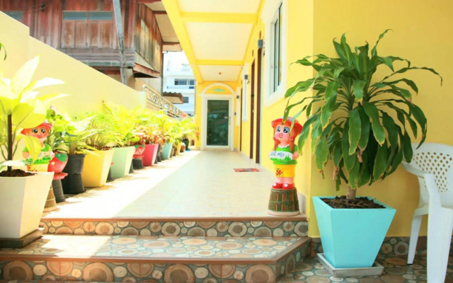 Perm Poon Sup Apartment