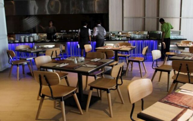 Sparks Life Jakarta, ARTOTEL Curated