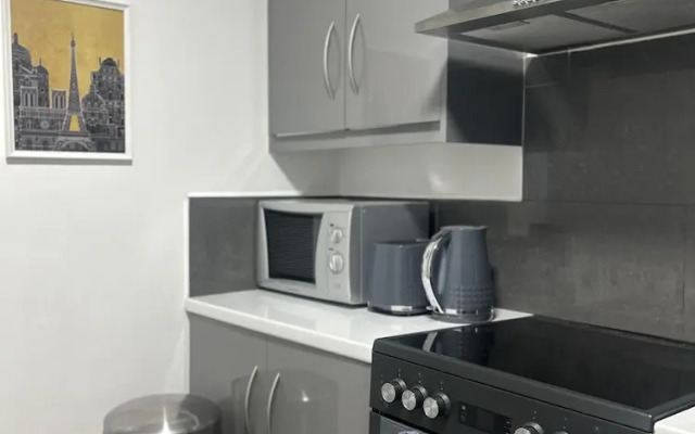 Solihull Cozy Apartment Retreat