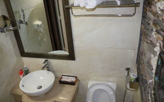 Ruby Hotel