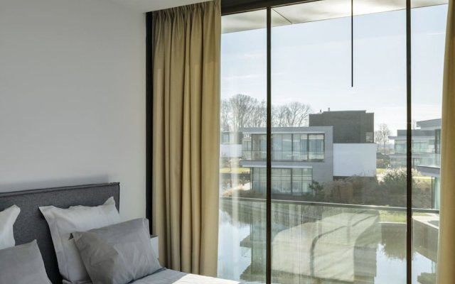 Luxurious Villa with Sunshower, 3 Bathrooms Near Veerse Meer